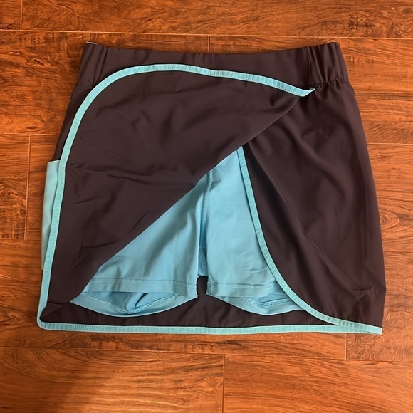 NWT Columbia Women’s Active Fit Skort, Sz. M. - Picture 7 of 10